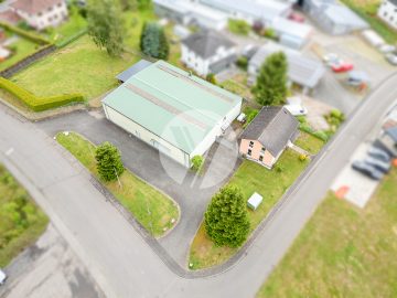 Gewerbehalle mit Wohnhaus // Wohnen und Arbeiten in Hetzerath // Ihr neues Projekt, 54523 Hetzerath, Halle/Lager/Produktion