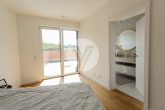 Attraktives und stylisches Penthouse // moderne Ausstattung // große Dachterrasse // Aufzug // Tiefgarage - Schlafzimmer / Bad / Terrasse