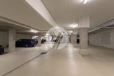 Attraktives und stylisches Penthouse // moderne Ausstattung // große Dachterrasse // Aufzug // Tiefgarage - Tiefgarage
