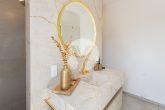 Attraktives und stylisches Penthouse // moderne Ausstattung // große Dachterrasse // Aufzug // Tiefgarage - Badezimmer (Dusche/WC)