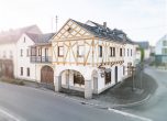 TOP LAGE // Trittenheim (Mosel) // Wohn- und Geschäftshaus in zentraler Ortslage - Straßenansicht