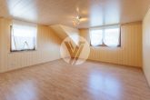 Großzügiges Familienhaus mit Doppelgarage in Föhren // bevorzugte Wohnlage // bezugsfrei - Zimmer 2 OG