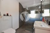 NEUER PREIS // Wohnhaus mit Gewerbeteil in Thalfang // wunderschöne Fernsicht und umfangreiches Potential - Badezimmer