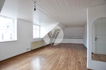 Altbauwohnung im Zentrum von Föhren // 3 ZKB ab sofort, 54343 Föhren, Etagenwohnung