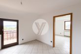 Großzügige 4ZKB Dachgeschosswohnung mit tollem Weitblick // Garten optional // frei ab sofort - Küche