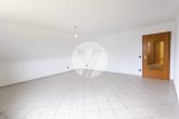 Großzügige 4ZKB Dachgeschosswohnung mit tollem Weitblick // Garten optional // frei ab sofort - Zimmer 4