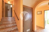 // 1-2 Familienhaus in Föhren // zentrale Lage mit ELW und großer Garage - Treppenhaus UG