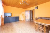 // 1-2 Familienhaus in Föhren // zentrale Lage mit ELW und großer Garage - Wohnen UG