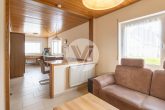 // 1-2 Familienhaus in Föhren // zentrale Lage mit ELW und großer Garage - Zimmer/Küche EG