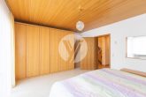 // 1-2 Familienhaus in Föhren // zentrale Lage mit ELW und großer Garage - Schlafen EG