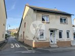 NEUER PREIS // Solides Einfamilienhaus mit grüner Oase im Zentrum von Schweich - Straßenansicht